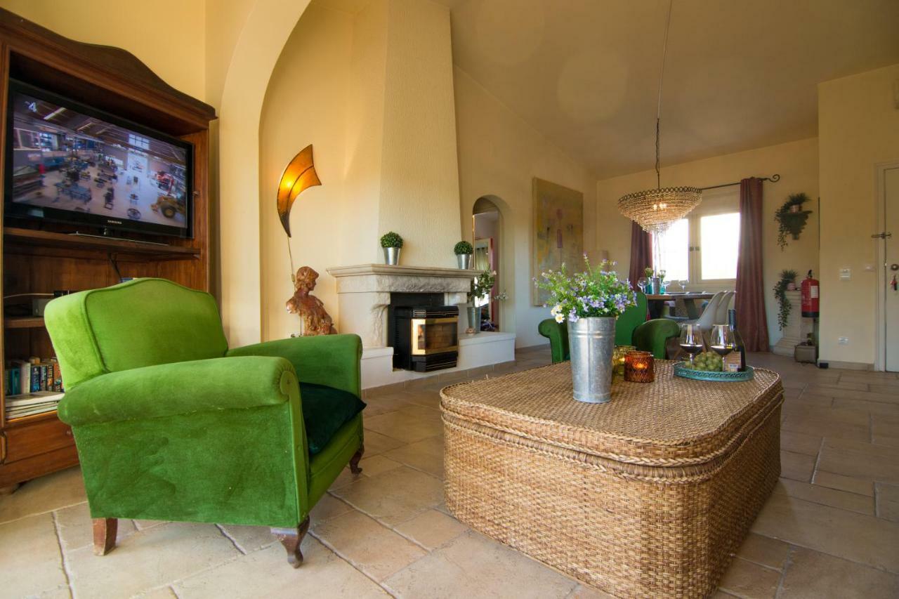Villa Yvonne,Private Pool,Private Parking 1,7 Km From The Beatch Albufeira Exterior photo